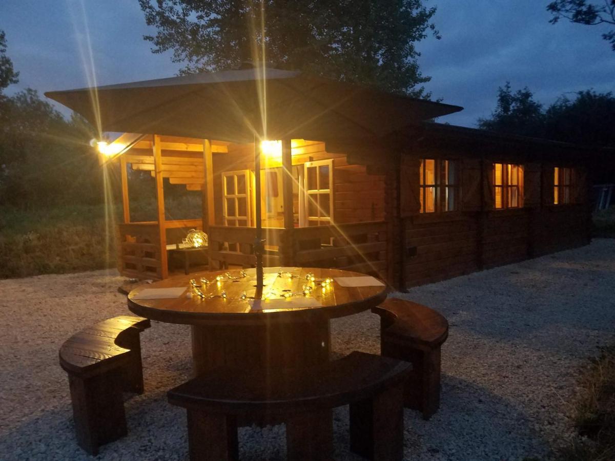 West Pool Cabin Lincoln Eksteriør bilde